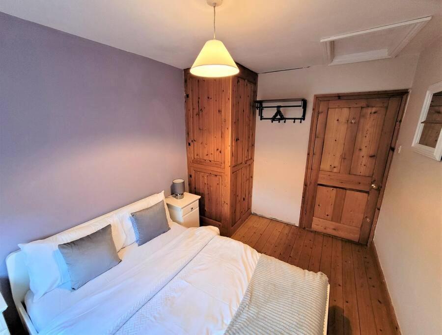 Nice 4-Bedroom Vacation Home With Indoor Fireplace Wellington  Kültér fotó